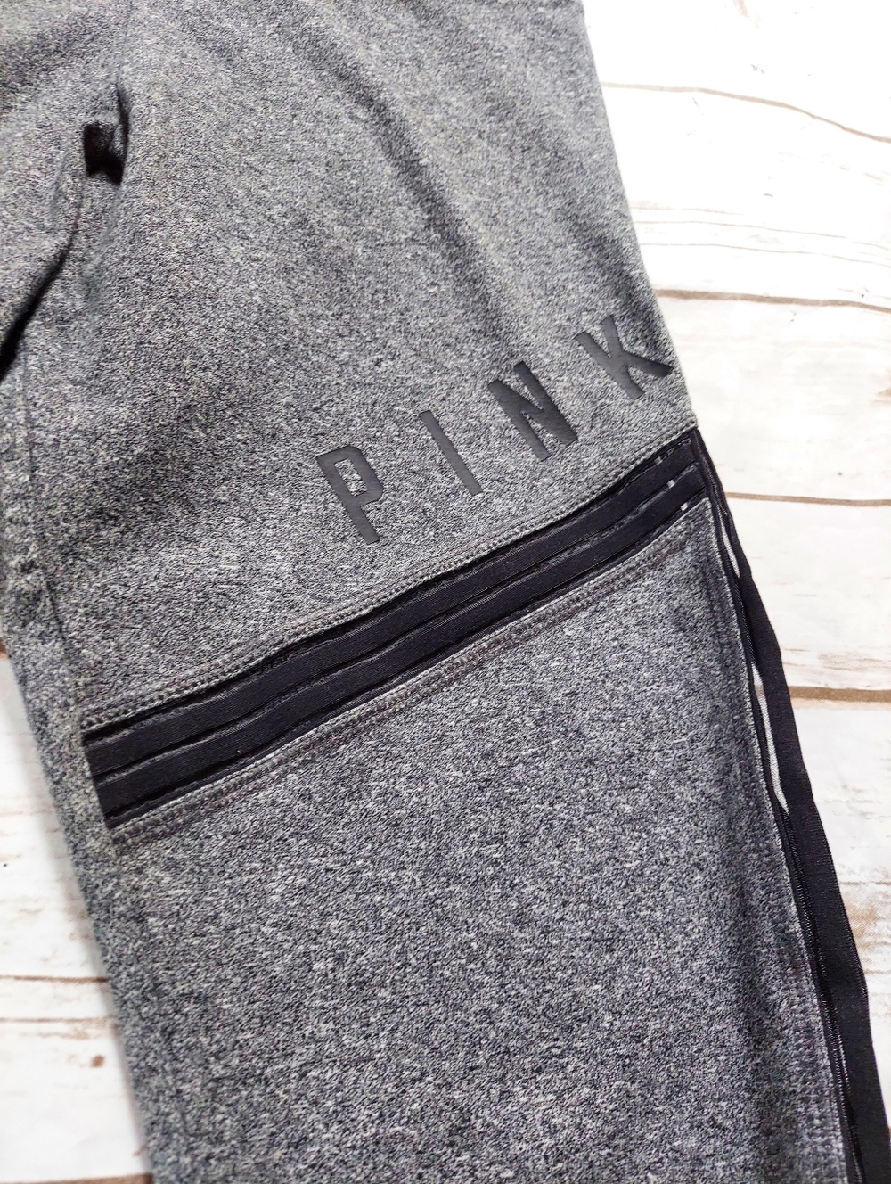 🔴3/$15 PINK Athletic Leggings with Black Trim - Picture 3 of 11